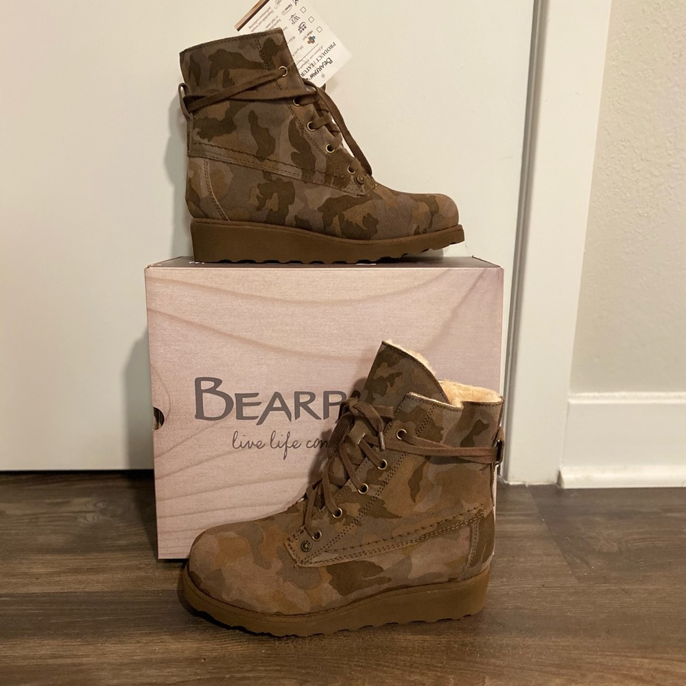 Bearpaw “Krista@ style combat boots